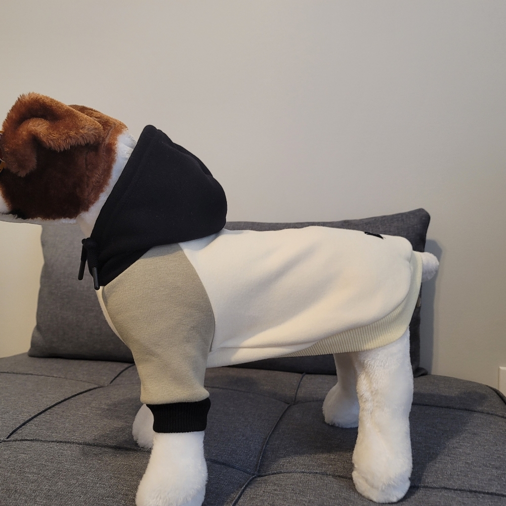 Frisco Dog Sweater Size Medium